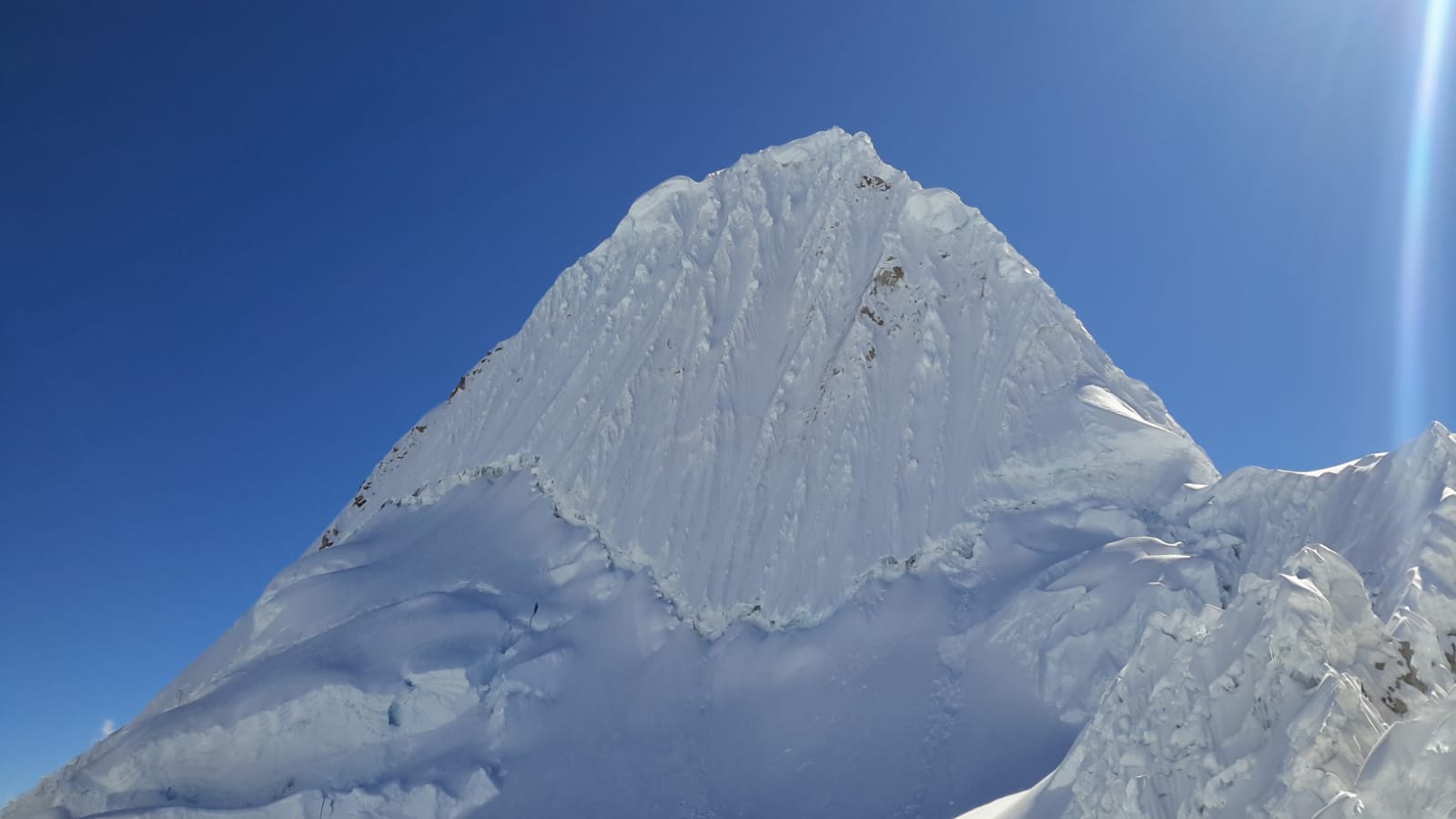 Nevado Alpamayo